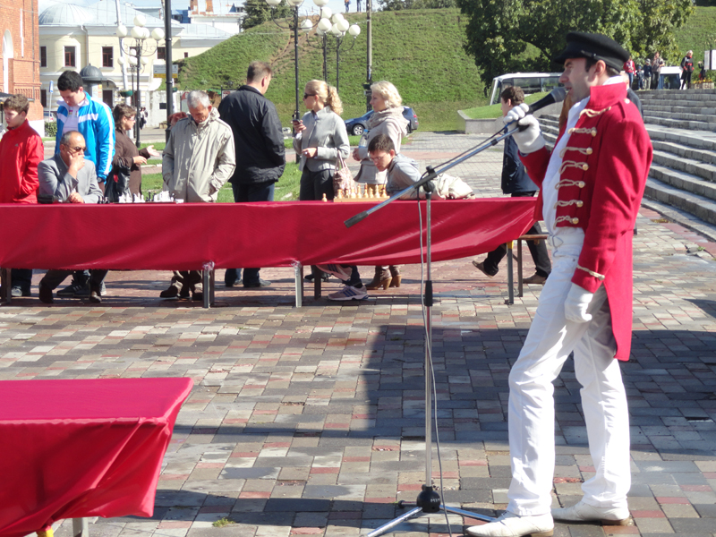 Фото к Сотрудники информационного центра присоединились к акции «Блогер против мусора»