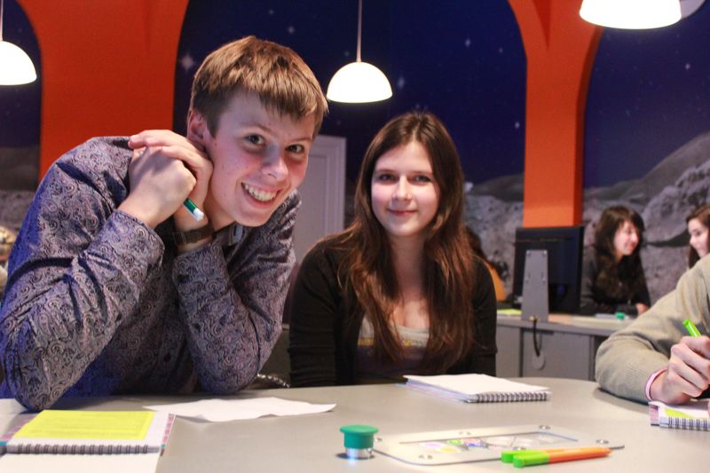 Фото к Во владимирском информационном центре началось обучение кураторов проекта «Тетрадка дружбы»