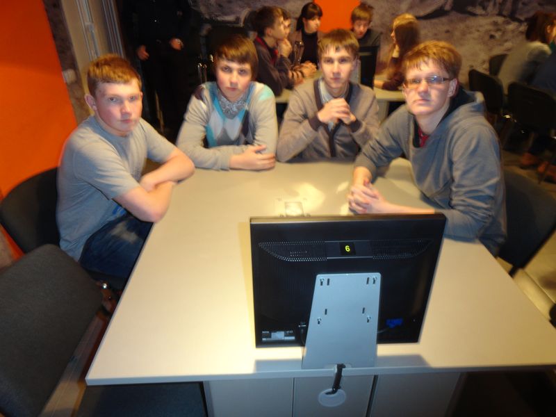 Фото к Во владимирском информационном центре по атомной энергии прошел 2 полуфинал школьного городского чемпионата по «Своей игре».