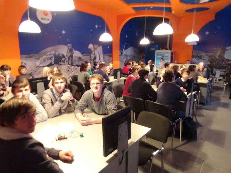 Фото к Во владимирском информационном центре по атомной энергии прошел 2 полуфинал школьного городского чемпионата по «Своей игре».