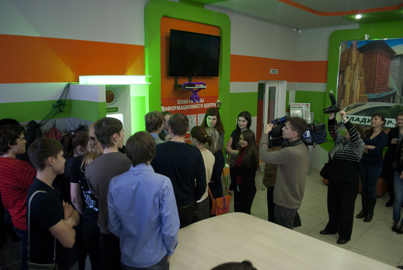 Фото к Школьники из Ангарска в гостях у владимирского информационного центра по атомной энергии.