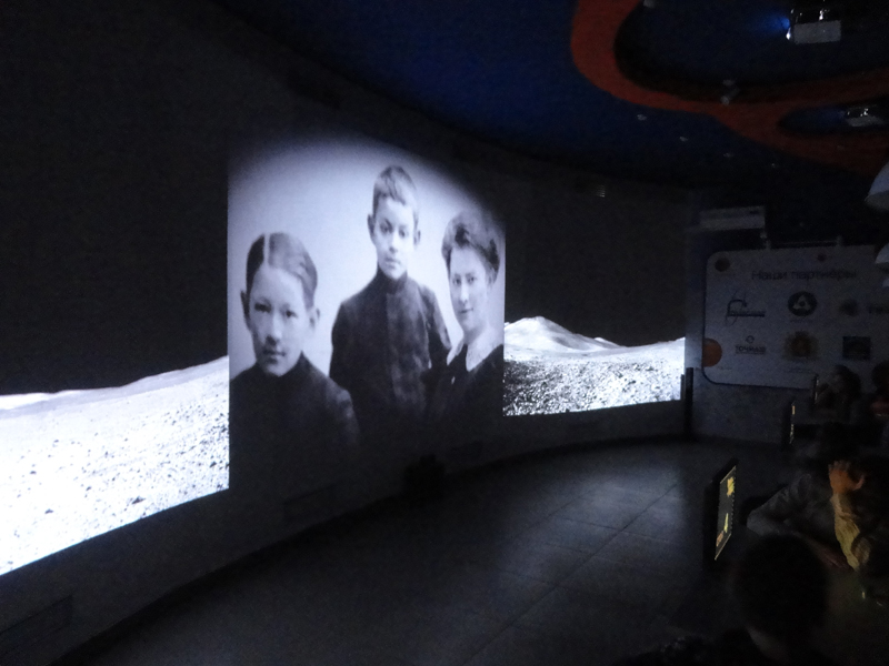 Фото к 110-летний юбилей А. П. Александрова отметили в информационном центре по атомной энергии города Владимира.