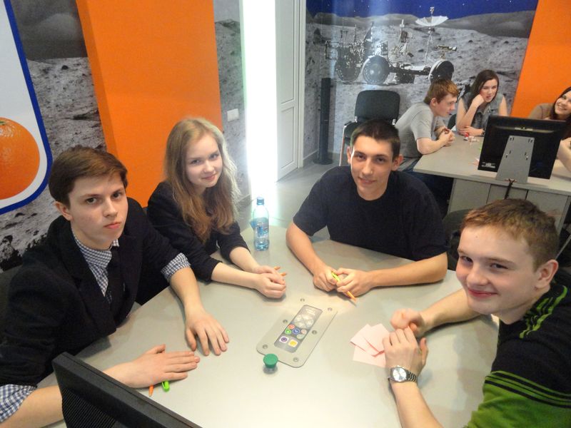 Фото к Космическая неделя прошла в информационном центре по атомной энергии города Владимира.