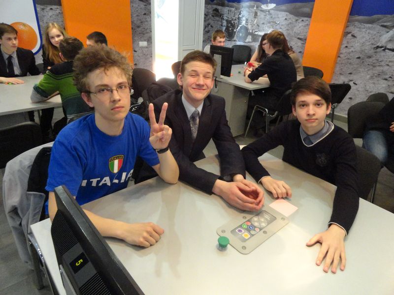 Фото к Космическая неделя прошла в информационном центре по атомной энергии города Владимира.