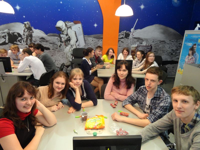 Фото к Космическая неделя прошла в информационном центре по атомной энергии города Владимира.