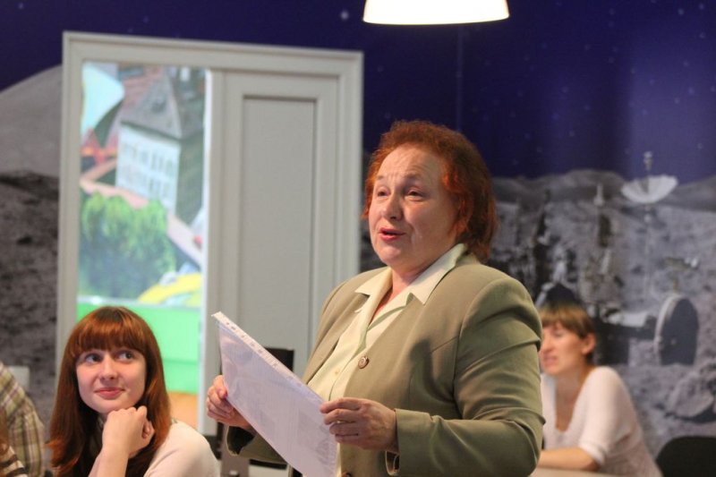 Фото к Во владимирском информационном центре по атомной энергии подведены итоги конкурса статей для юных журналистов «Отрасль. Производство. Люди».