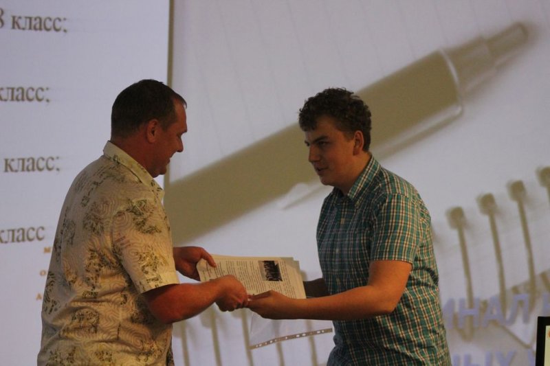 Фото к Во владимирском информационном центре по атомной энергии подведены итоги конкурса статей для юных журналистов «Отрасль. Производство. Люди».