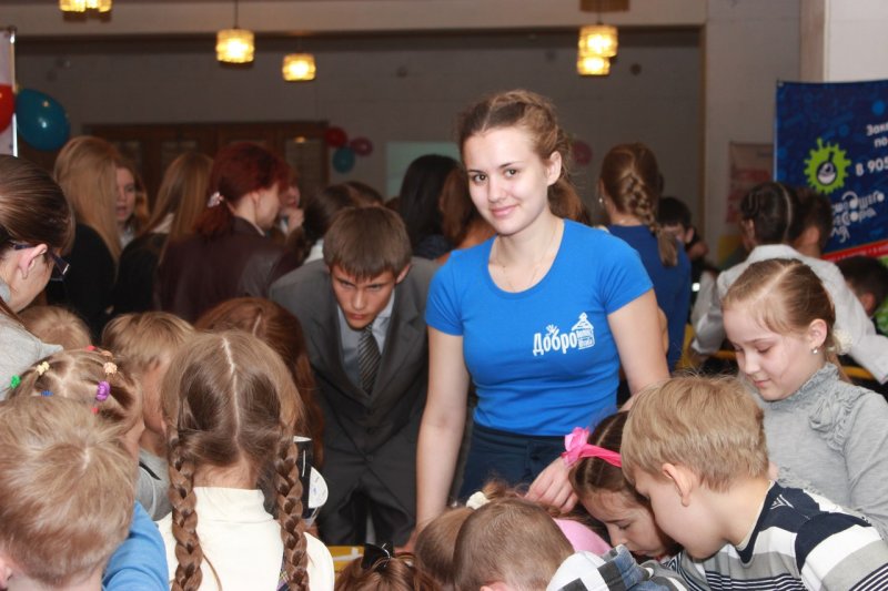 Фото к Среди финалистов проекта «Тетрадка дружбы» — восьмиклассники из интерната № 30 города Владимира, победители в номинации «Мирный атом в нашей жизни».