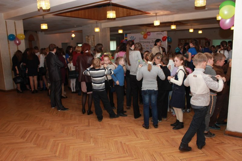 Фото к Среди финалистов проекта «Тетрадка дружбы» — восьмиклассники из интерната № 30 города Владимира, победители в номинации «Мирный атом в нашей жизни».