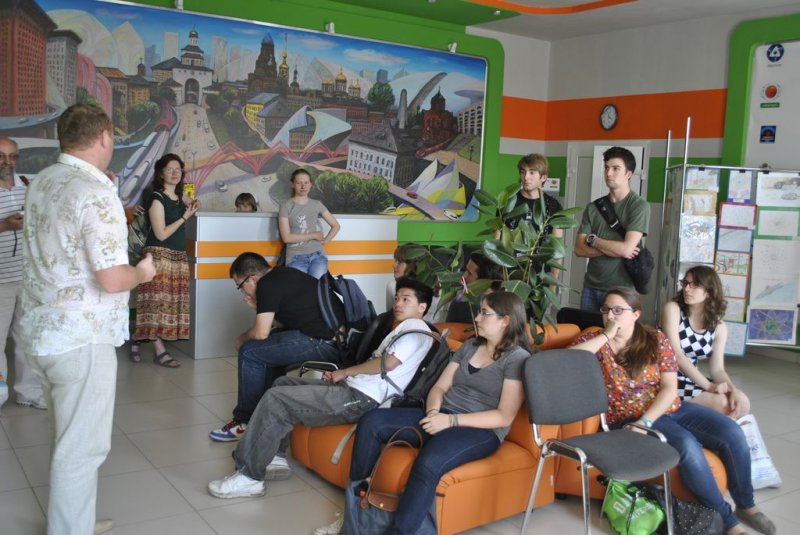 Фото к Американские студенты приняли участие в проекте информационного центра по атомной энергии города Владимира «Игры разума».