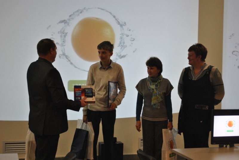 Фото к Во владимирском информационном центре наградили победителей всероссийских конкурсов