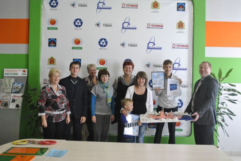 Фото к Во владимирском информационном центре наградили победителей всероссийских конкурсов