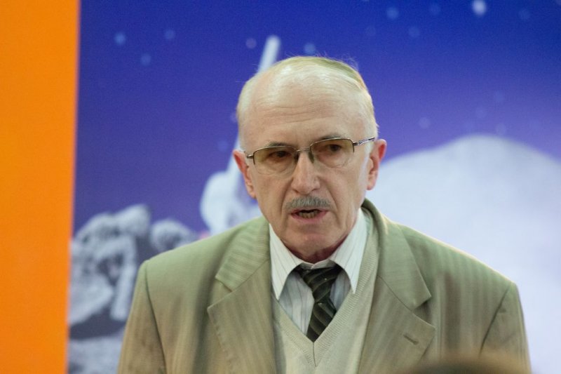 Фото к Любовь Стрельникова во Владимире: обсуждение перспектив естественнонаучного образования в школе и вузе