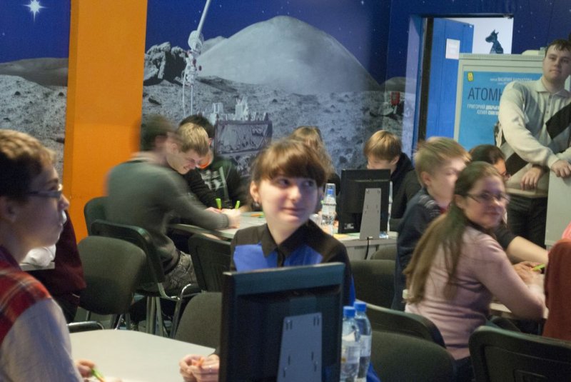 Фото к В информационном центре по атомной энергии начался 2 школьный чемпионат по «Своей игре»