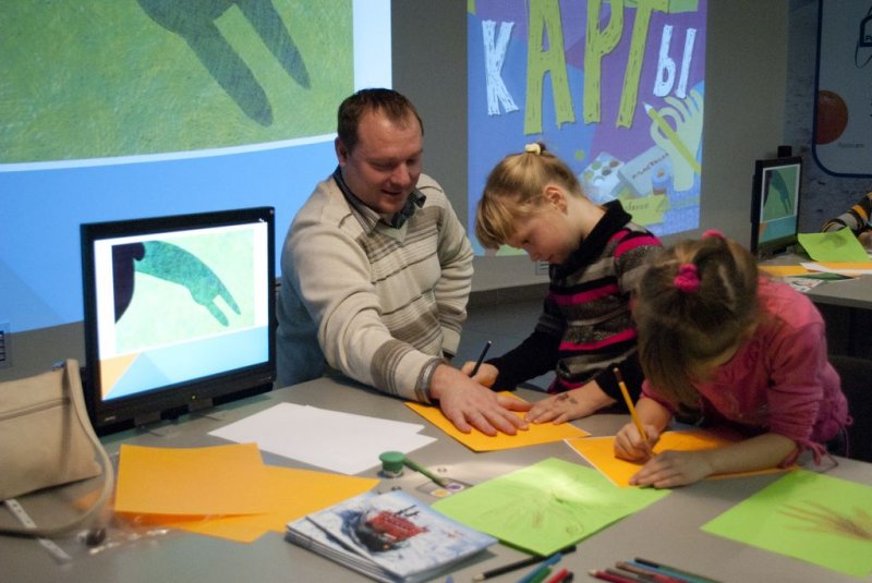 Фото к Владимирские школьники прикоснулись к миру современного искусства в информационном центре по атомной энергии