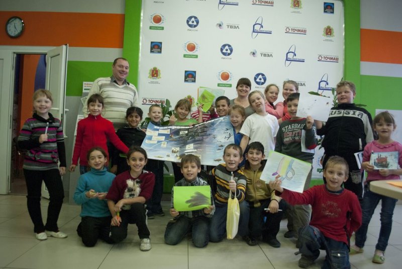 Фото к Владимирские школьники прикоснулись к миру современного искусства в информационном центре по атомной энергии