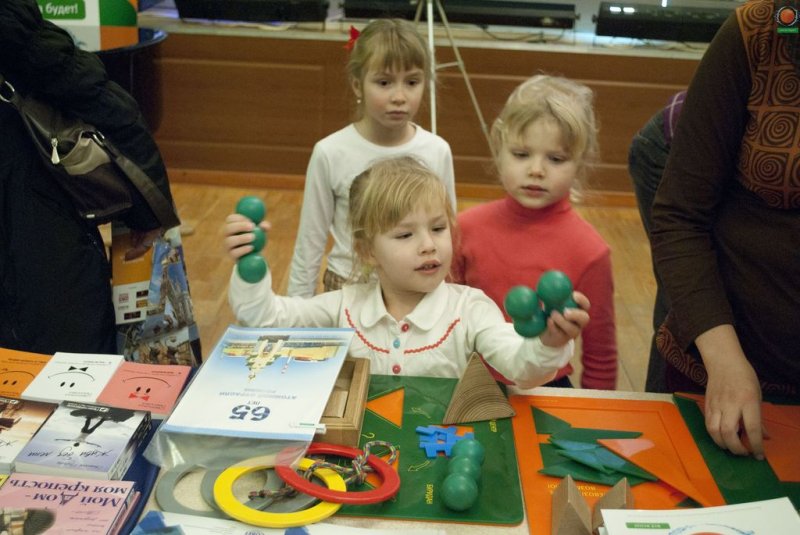Фото к Праздник знаний: во Владимире прошел книжный фестиваль «Бу!Фест»