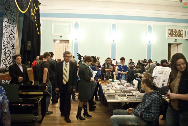 Фото к Праздник знаний: во Владимире прошел книжный фестиваль «Бу!Фест»