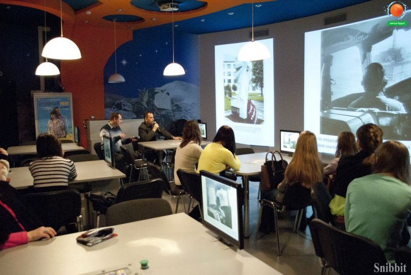 Фото к «Урок мужества» для студентов Владимирского политехнического колледжа прошел в информационном центре по атомной энергии