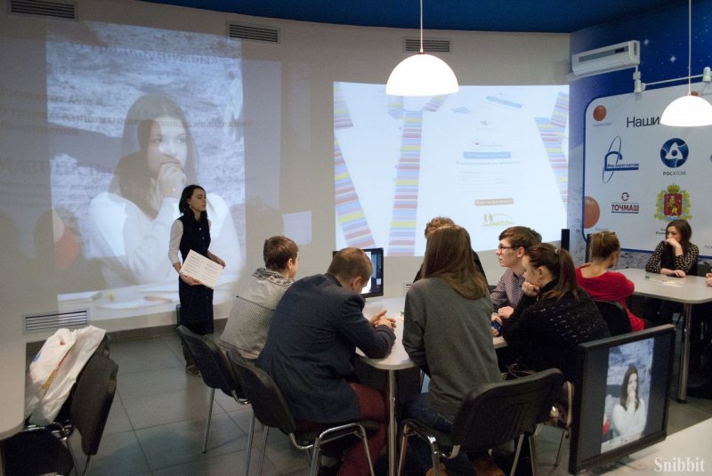 Фото к «До новых встреч!» Во Владимире завершились занятия в Школе кураторов «Тетрадки дружбы»