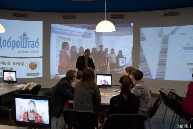 Фото к «До новых встреч!» Во Владимире завершились занятия в Школе кураторов «Тетрадки дружбы»