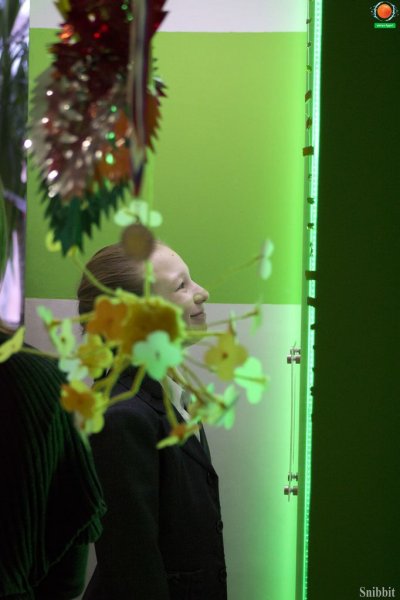 Фото к Победитель владимирского городского конкурса «Педагог года» Елена Таланова посетила информационный центр по атомной энергии