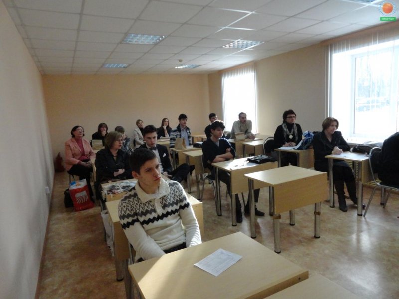 Фото к Владимирские школьники рассчитали производительность градирни на областной олимпиаде по физике