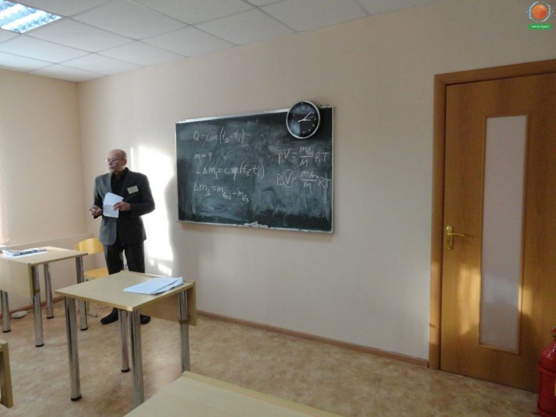 Фото к Владимирские школьники рассчитали производительность градирни на областной олимпиаде по физике