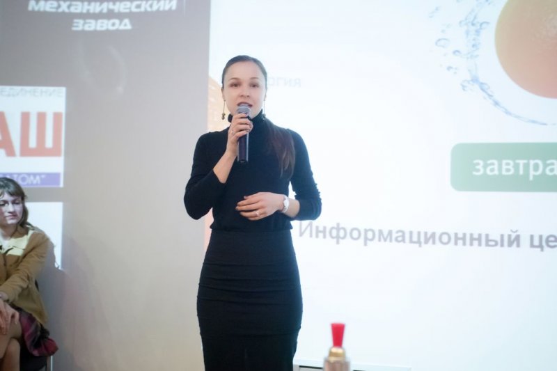 Фото к Миллионным посетителем сети информационных центров по атомной энергии стала ученица школы № 8 города Владимира