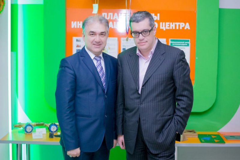 Фото к Миллионным посетителем сети информационных центров по атомной энергии стала ученица школы № 8 города Владимира