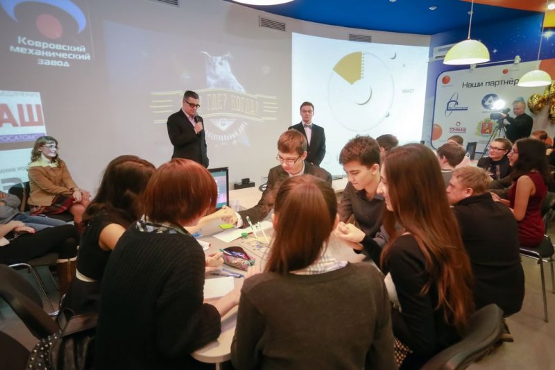 Фото к Миллионным посетителем сети информационных центров по атомной энергии стала ученица школы № 8 города Владимира