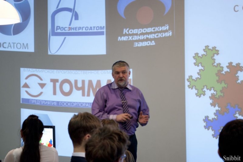 Фото к Упорядочены, но не периодичны: удивительный мир квазикристаллов