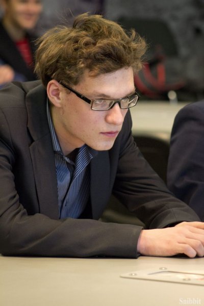 Фото к Упорядочены, но не периодичны: удивительный мир квазикристаллов