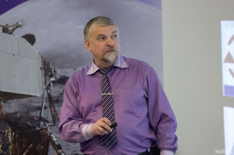 Фото к Упорядочены, но не периодичны: удивительный мир квазикристаллов