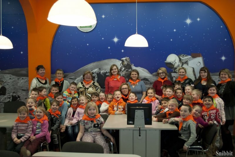 Фото к Привет с орбиты: ученики из 25 школы в режиме онлайн увидели видеотрансляцию сеанса связи с МКС. 