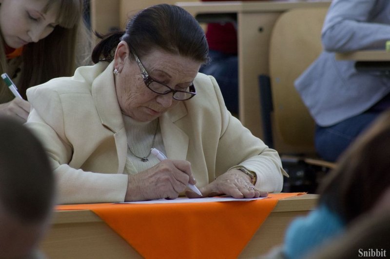 Фото к «Готовьтесь: будет много запятых!» Владимирцы написали Тотальный диктант