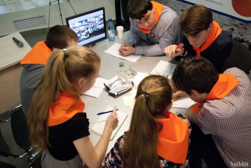 Фото к «Один за всех и все за одного!» 84 команды школьников рассчитали «Формулу интеллекта»