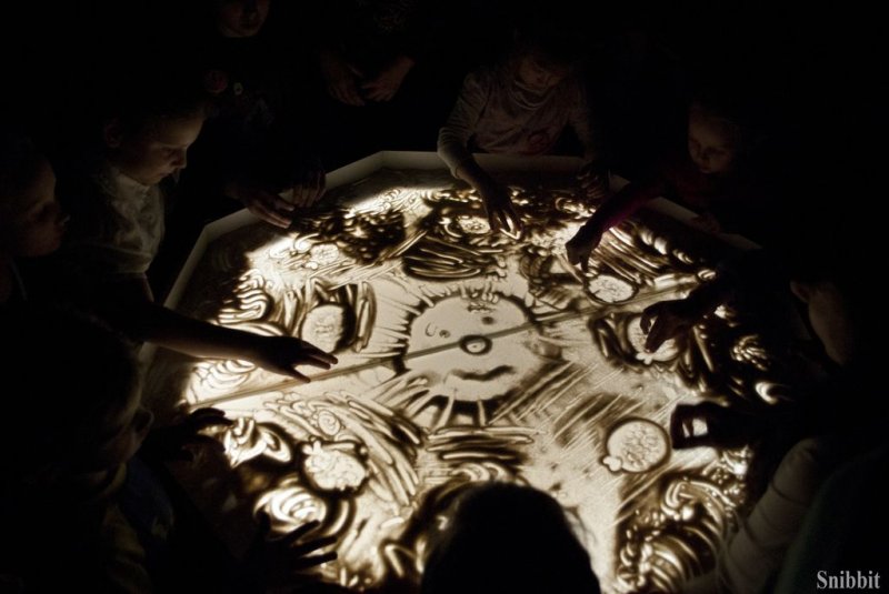 Фото к «Перевод времени»: владимирский информационный центр по атомной энергии принял участие во Всероссийской акции «Библионочь»