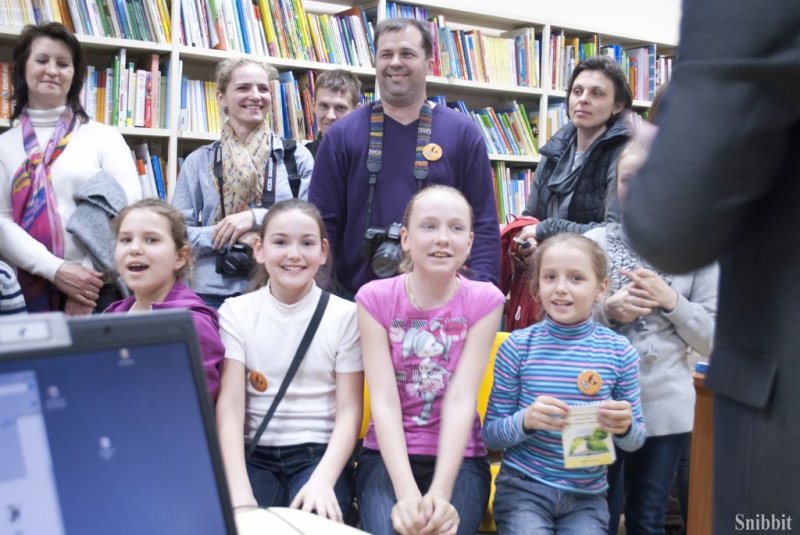 Фото к «Перевод времени»: владимирский информационный центр по атомной энергии принял участие во Всероссийской акции «Библионочь»