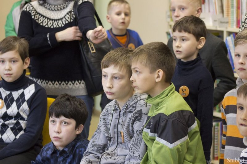 Фото к «Перевод времени»: владимирский информационный центр по атомной энергии принял участие во Всероссийской акции «Библионочь»