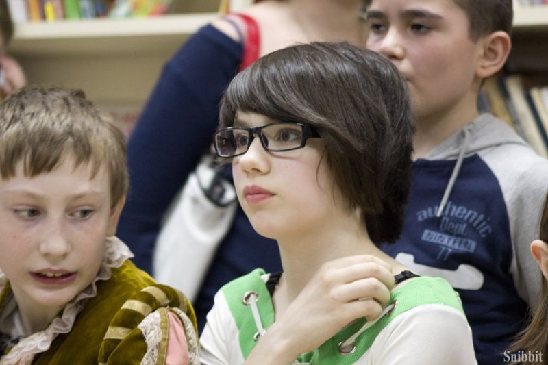 Фото к «Перевод времени»: владимирский информационный центр по атомной энергии принял участие во Всероссийской акции «Библионочь»