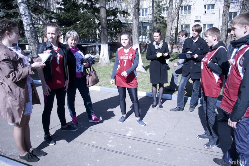 Фото к «Ретро Олимпиада» для современных школьников: во Владимире прошли соревнования по уличным играм