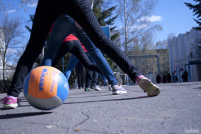 Фото к «Ретро Олимпиада» для современных школьников: во Владимире прошли соревнования по уличным играм
