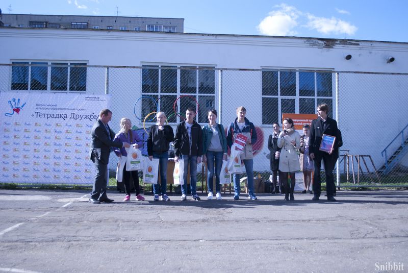 Фото к «Ретро Олимпиада» для современных школьников: во Владимире прошли соревнования по уличным играм