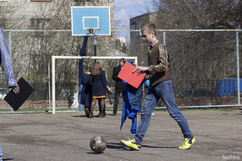 Фото к «Ретро Олимпиада» для современных школьников: во Владимире прошли соревнования по уличным играм