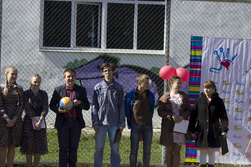 Фото к «Ретро Олимпиада» для современных школьников: во Владимире прошли соревнования по уличным играм