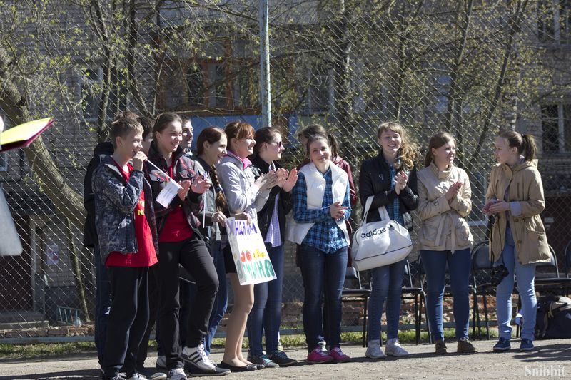 Фото к «Ретро Олимпиада» для современных школьников: во Владимире прошли соревнования по уличным играм