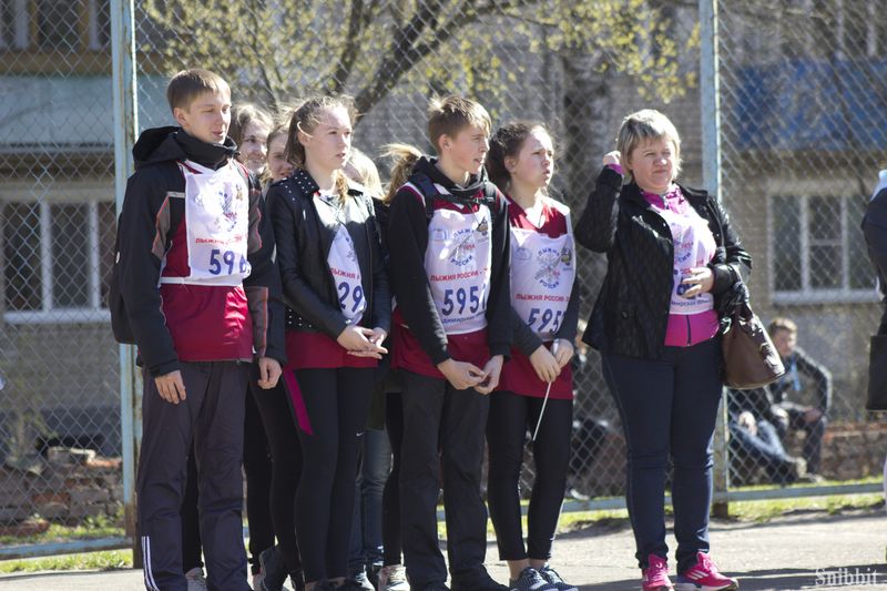 Фото к «Ретро Олимпиада» для современных школьников: во Владимире прошли соревнования по уличным играм