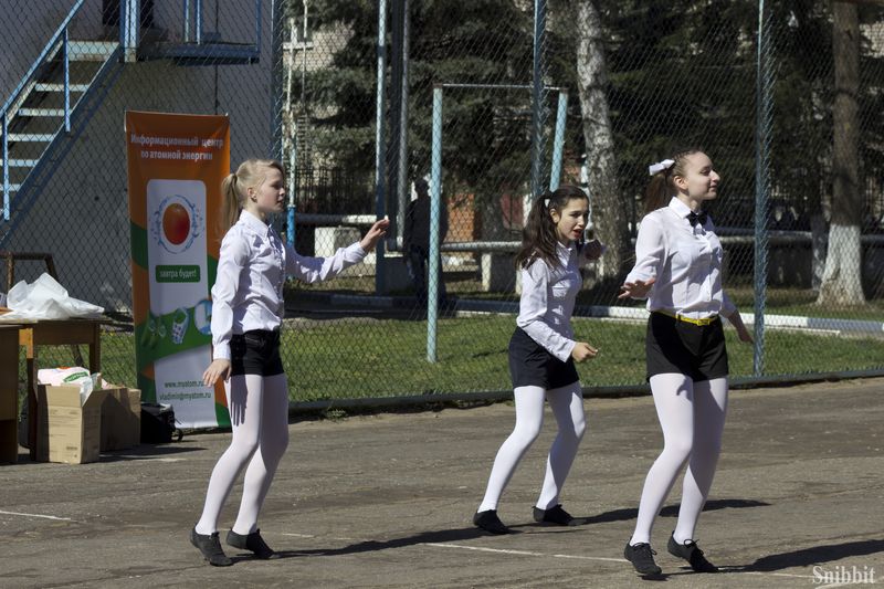 Фото к «Ретро Олимпиада» для современных школьников: во Владимире прошли соревнования по уличным играм