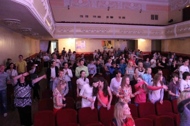 Фото к Страницы в тетрадке заканчиваются, а дружба остается